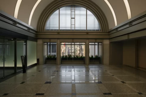 Nettoyage bâtiment public ERP – Nettoyage hall d’entrée, couloirs et parties communes